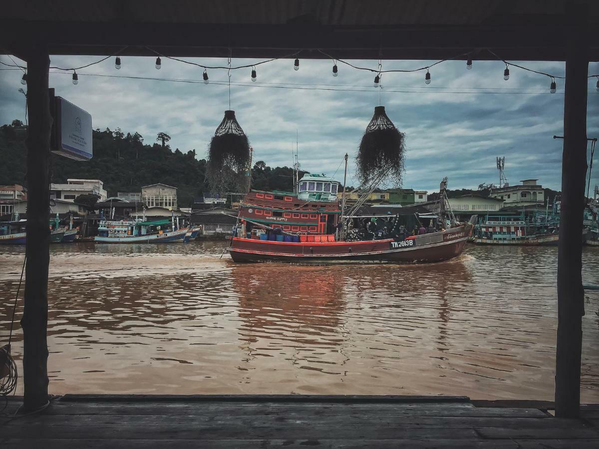 Rub Lom Chom Klong Homestay Chumphon Eksteriør bilde